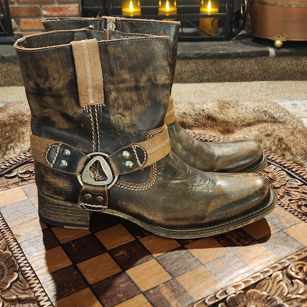 BED|STU Brown and Tan Combat Boots